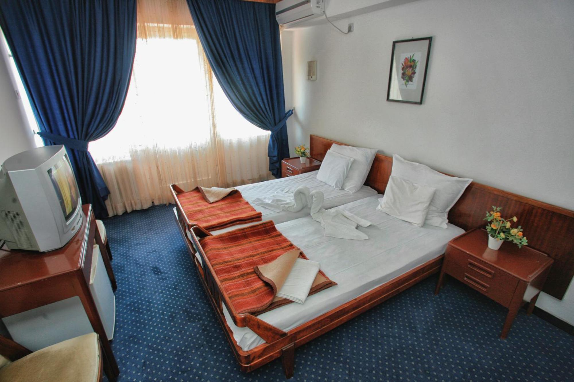 Corpus B - Hotel Albatros Ulcinj Zimmer foto