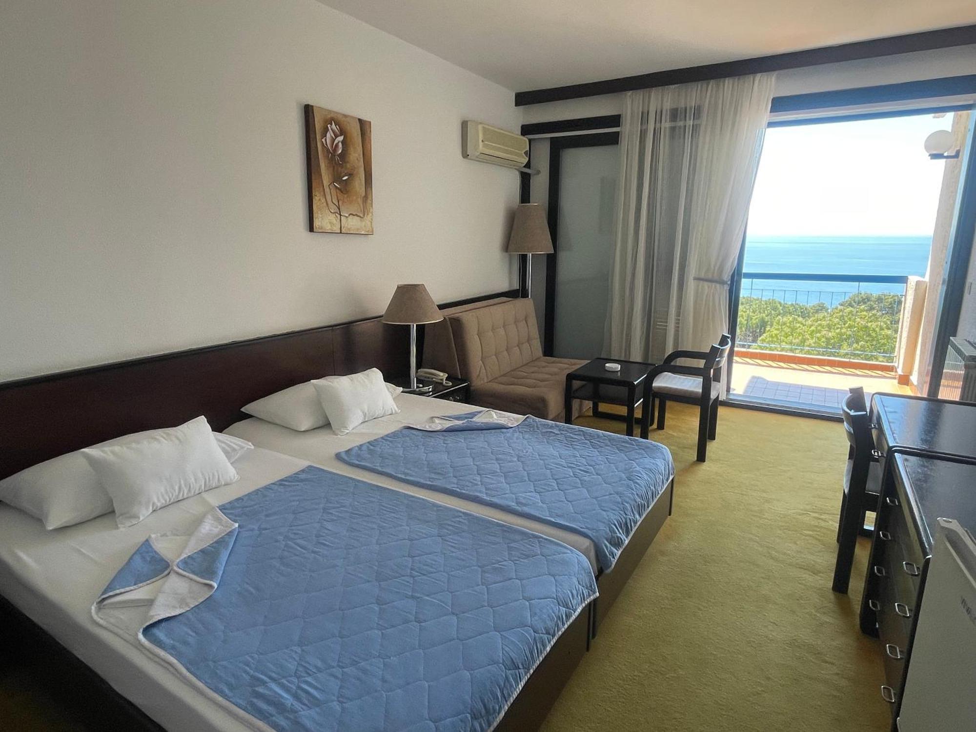 Corpus B - Hotel Albatros Ulcinj Exterior foto
