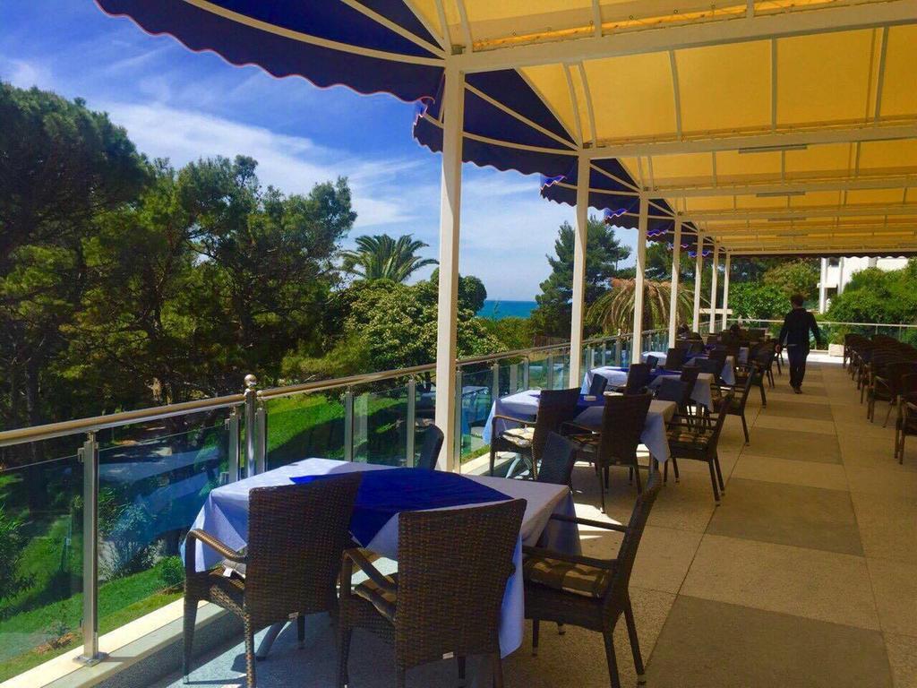 Corpus B - Hotel Albatros Ulcinj Exterior foto