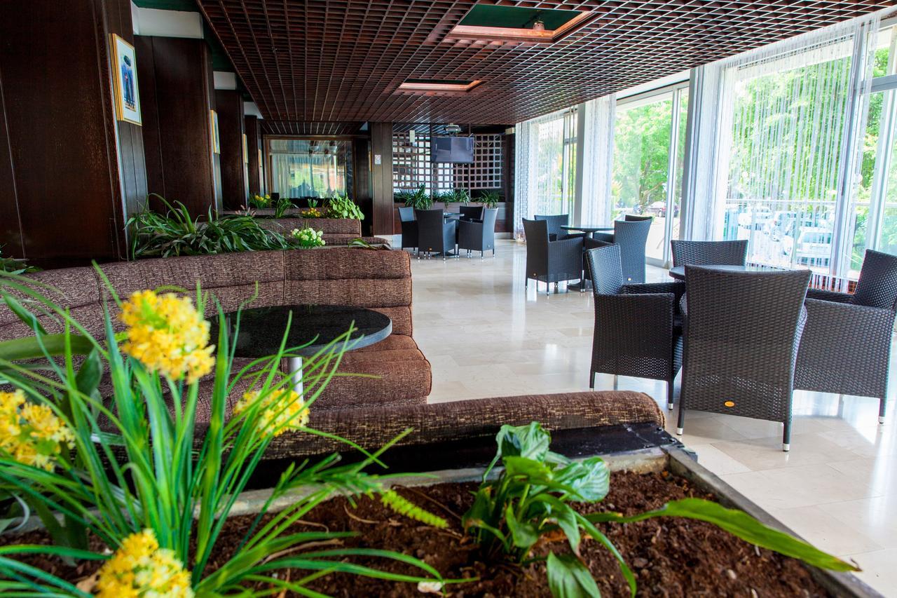 Corpus B - Hotel Albatros Ulcinj Exterior foto